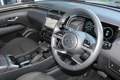 KP72RZJ Hyundai Tucson 1.6 TGDi 48V MHD Premium 5dr 2WD DCT Thumbnail #16