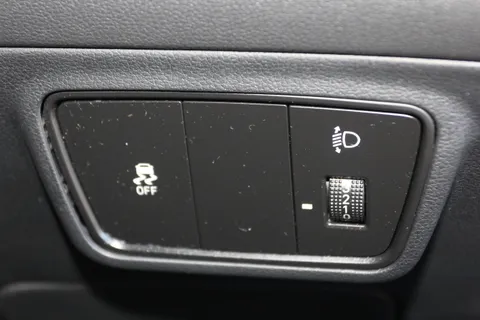 KP72RZJ Hyundai Tucson 1.6 TGDi 48V MHD Premium 5dr 2WD DCT Thumbnail #17