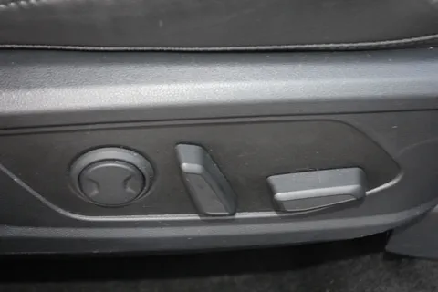 MK73TFO Hyundai Tucson 1.6 TGDi Hybrid 230 Ultimate 5dr 2WD Auto Thumbnail #20