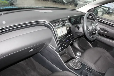 RA21MVN Hyundai Tucson 1.6 TGDi Premium 5dr 2WD Thumbnail #10