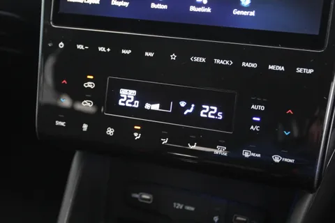 RA21MVN Hyundai Tucson 1.6 TGDi Premium 5dr 2WD Thumbnail #30