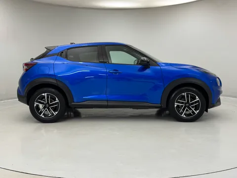 DV25LHG Nissan Juke 1.0 DiG-T N-Connecta 5dr Thumbnail #11