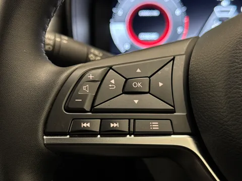 DV25LHG Nissan Juke 1.0 DiG-T N-Connecta 5dr Thumbnail #22