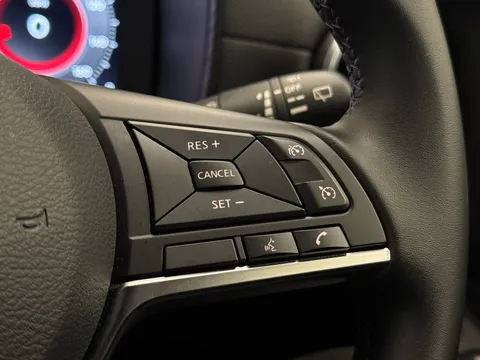 DV25LHG Nissan Juke 1.0 DiG-T N-Connecta 5dr Thumbnail #23