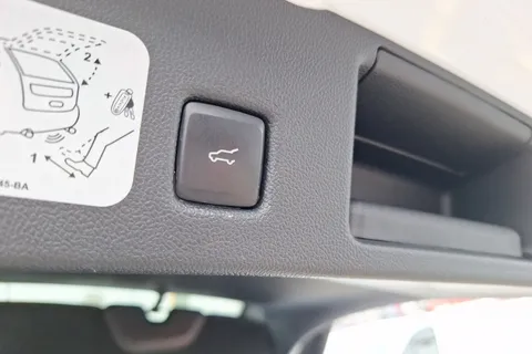 BK21ZCO Ford Kuga 1.5 EcoBlue Titanium Edition 5dr Thumbnail #24