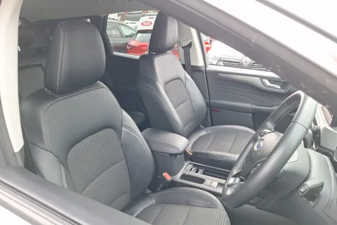 BK21ZCO Ford Kuga 1.5 EcoBlue Titanium Edition 5dr Thumbnail #35