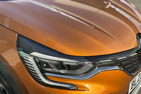 BL22JZU Renault Captur 1.6 E-TECH Hybrid 145 SE Edition 5dr Auto Thumbnail #17