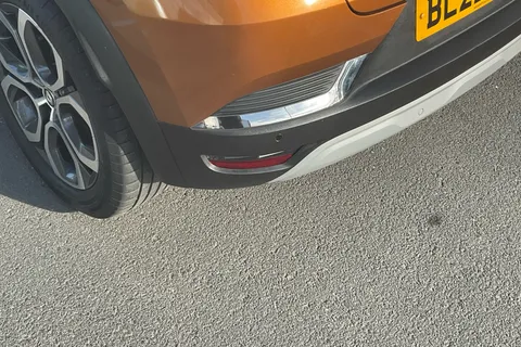 BL22JZU Renault Captur 1.6 E-TECH Hybrid 145 SE Edition 5dr Auto Thumbnail #24