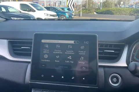 BL22JZU Renault Captur 1.6 E-TECH Hybrid 145 SE Edition 5dr Auto Thumbnail #28