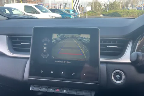 BL22JZU Renault Captur 1.6 E-TECH Hybrid 145 SE Edition 5dr Auto Thumbnail #32