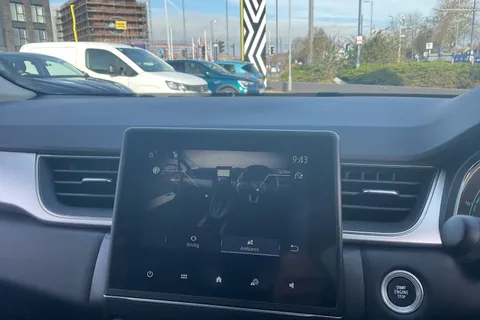 BL22JZU Renault Captur 1.6 E-TECH Hybrid 145 SE Edition 5dr Auto Thumbnail #34