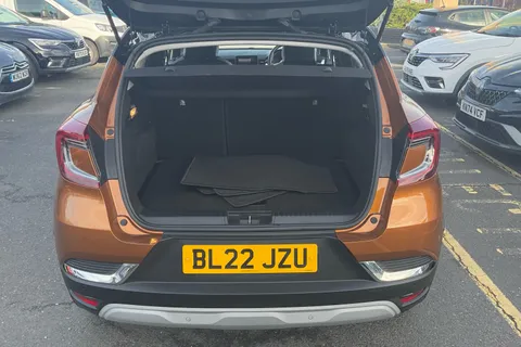 BL22JZU Renault Captur 1.6 E-TECH Hybrid 145 SE Edition 5dr Auto Thumbnail #38