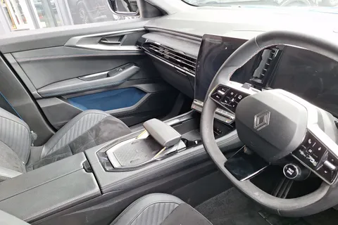 DU25VVE Renault Rafale E-Tech FHEV Techno Esprit Alpine 5dr Auto 4C Thumbnail #13