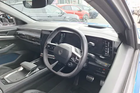 DU25VVE Renault Rafale E-Tech FHEV Techno Esprit Alpine 5dr Auto 4C Thumbnail #23