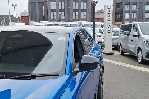 DU25VVE Renault Rafale E-Tech FHEV Techno Esprit Alpine 5dr Auto 4C Thumbnail #39