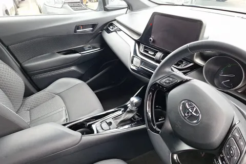 MH22KFN Toyota C-HR 1.8 Hybrid Design 5dr CVT Thumbnail #13