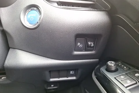 MH22KFN Toyota C-HR 1.8 Hybrid Design 5dr CVT Thumbnail #16