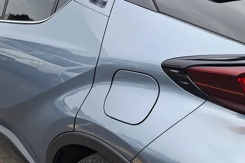 MH22KFN Toyota C-HR 1.8 Hybrid Design 5dr CVT Thumbnail #34