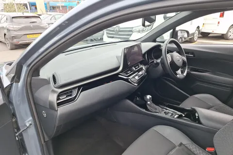 MH22KFN Toyota C-HR 1.8 Hybrid Design 5dr CVT Thumbnail #36