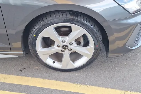 RF72XCA Audi A3 35 TFSI S Line 5dr Thumbnail #5