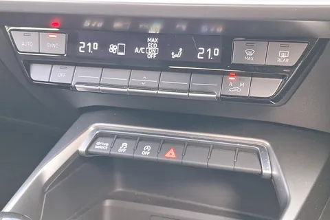 RF72XCA Audi A3 35 TFSI S Line 5dr Thumbnail #41