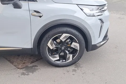 HN25WUY Renault Symbioz 1.6 E-Tech FHEV 145 Techno 5dr Auto Thumbnail #5