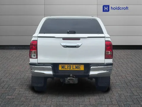 ML19LME Toyota Hilux Invincible D/Cab Pick Up 2.4 D-4D Thumbnail #9