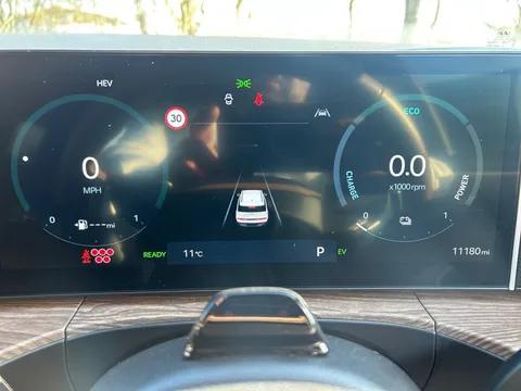 EA74WVK Hyundai Santa Fe 1.6 TGDi Plug-in Hybrid Ultimate 5dr 4WD Auto Thumbnail #13