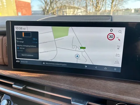 EA74WVK Hyundai Santa Fe 1.6 TGDi Plug-in Hybrid Ultimate 5dr 4WD Auto Thumbnail #23