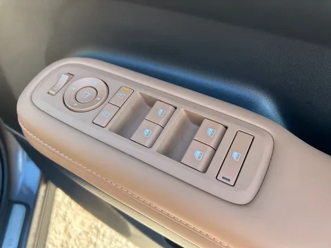 EA74WVK Hyundai Santa Fe 1.6 TGDi Plug-in Hybrid Ultimate 5dr 4WD Auto Thumbnail #26