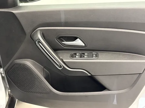 17 of 31 for Dacia Duster 1.3 TCe 130 Comfort 5dr