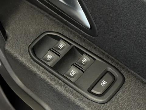 18 of 31 for Dacia Duster 1.3 TCe 130 Comfort 5dr