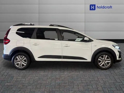 5 of 13 for DACIA JOGGER 1.0 TCe Expression 5dr