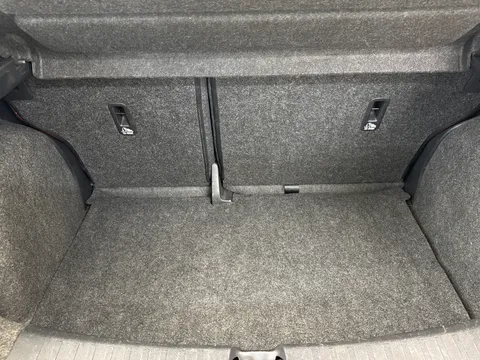 YG17RZE Nissan Micra 0.9 IG-T Tekna 5dr [Leather] Thumbnail #12