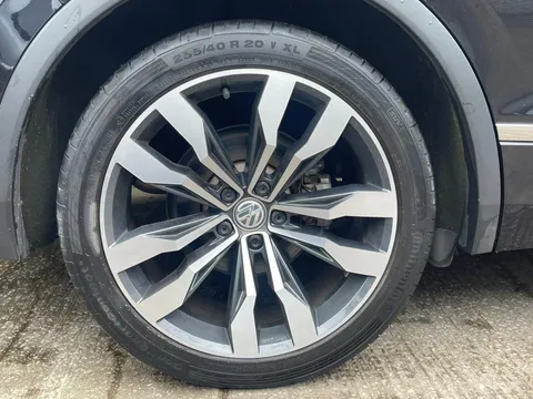 LL18UZP Volkswagen Tiguan 2.0 TSi 180 4Motion R-Line 5dr DSG Thumbnail #10