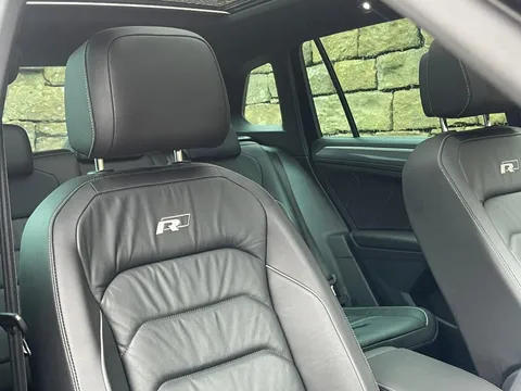 LL18UZP Volkswagen Tiguan 2.0 TSi 180 4Motion R-Line 5dr DSG Thumbnail #13