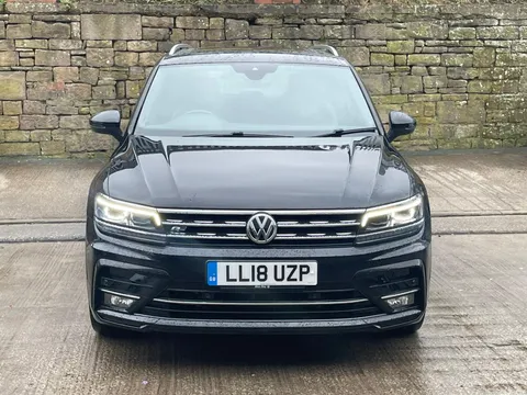LL18UZP Volkswagen Tiguan 2.0 TSi 180 4Motion R-Line 5dr DSG Thumbnail #3