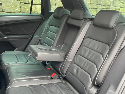 LL18UZP Volkswagen Tiguan 2.0 TSi 180 4Motion R-Line 5dr DSG Thumbnail #18