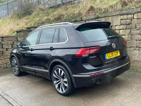 LL18UZP Volkswagen Tiguan 2.0 TSi 180 4Motion R-Line 5dr DSG Thumbnail #5