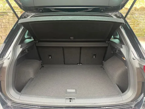 LL18UZP Volkswagen Tiguan 2.0 TSi 180 4Motion R-Line 5dr DSG Thumbnail #19