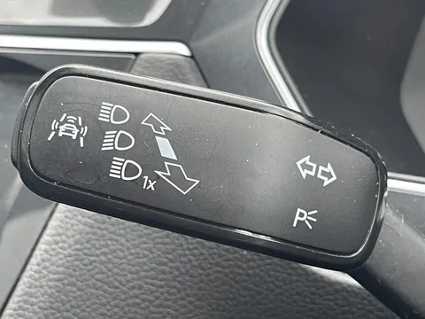 LL18UZP Volkswagen Tiguan 2.0 TSi 180 4Motion R-Line 5dr DSG Thumbnail #24