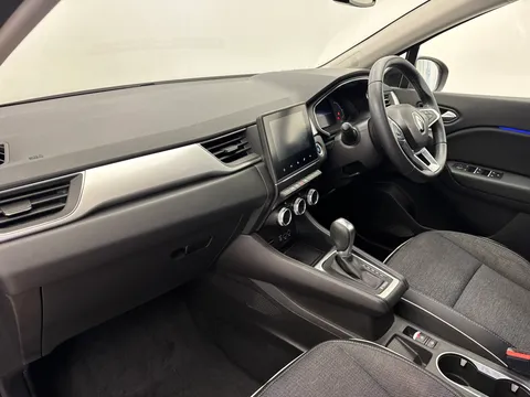 DL72RYD Renault Captur 1.6 E-Tech full hybrid 145 Techno 5dr Auto Thumbnail #12