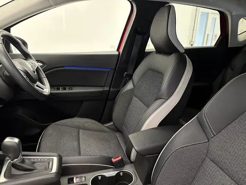 DL72RYD Renault Captur 1.6 E-Tech full hybrid 145 Techno 5dr Auto Thumbnail #13