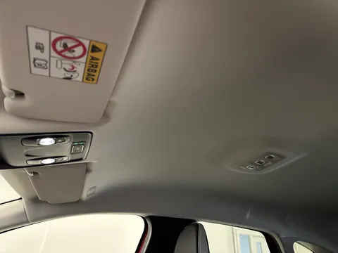 DL72RYD Renault Captur 1.6 E-Tech full hybrid 145 Techno 5dr Auto Thumbnail #14