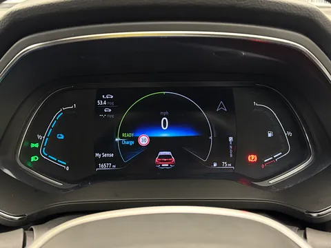 DL72RYD Renault Captur 1.6 E-Tech full hybrid 145 Techno 5dr Auto Thumbnail #28