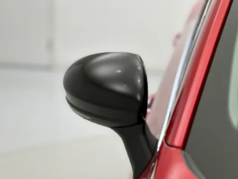 DL72RYD Renault Captur 1.6 E-Tech full hybrid 145 Techno 5dr Auto Thumbnail #30