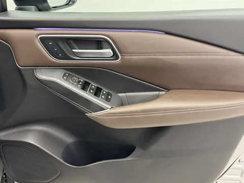 OE74UGP Nissan Qashqai 1.3 DiG-T MH Tekna 5dr Thumbnail #20