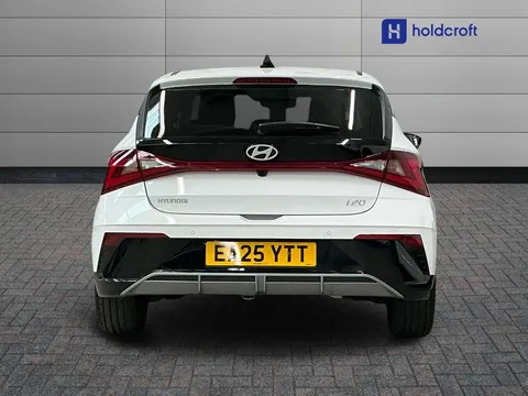EA25YTT Hyundai i20 1.0T GDi Premium 5dr DCT Thumbnail #4