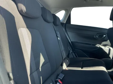 EA25YTT Hyundai i20 1.0T GDi Premium 5dr DCT Thumbnail #14