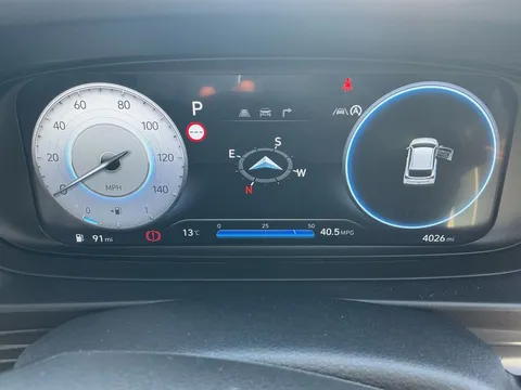 EA25YTT Hyundai i20 1.0T GDi Premium 5dr DCT Thumbnail #16